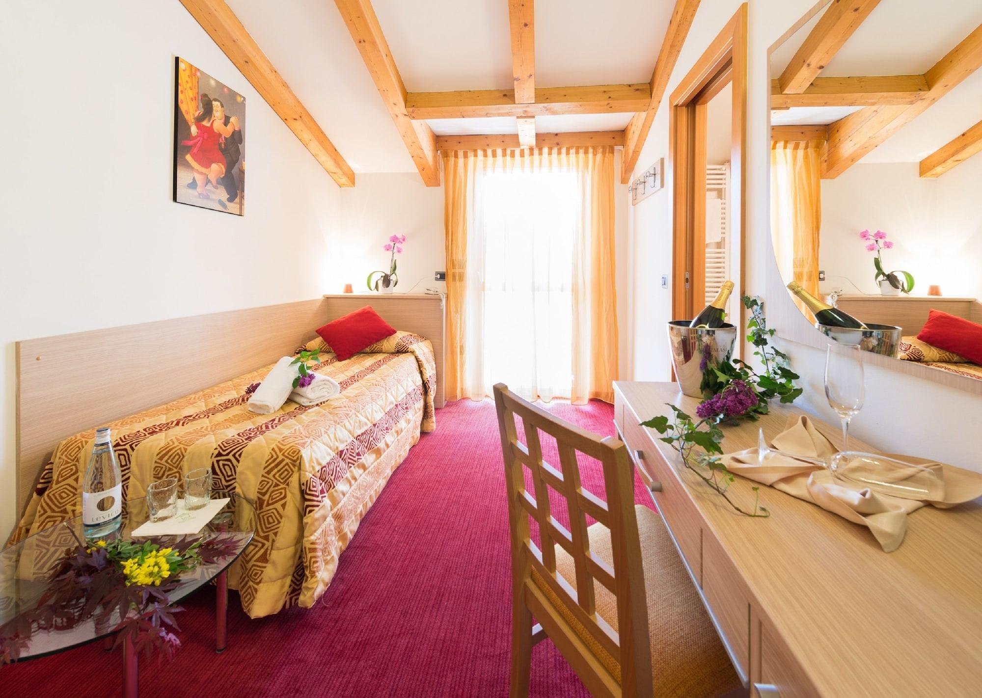 Nature Bio Hotel Elite Levico Terme Exterior photo