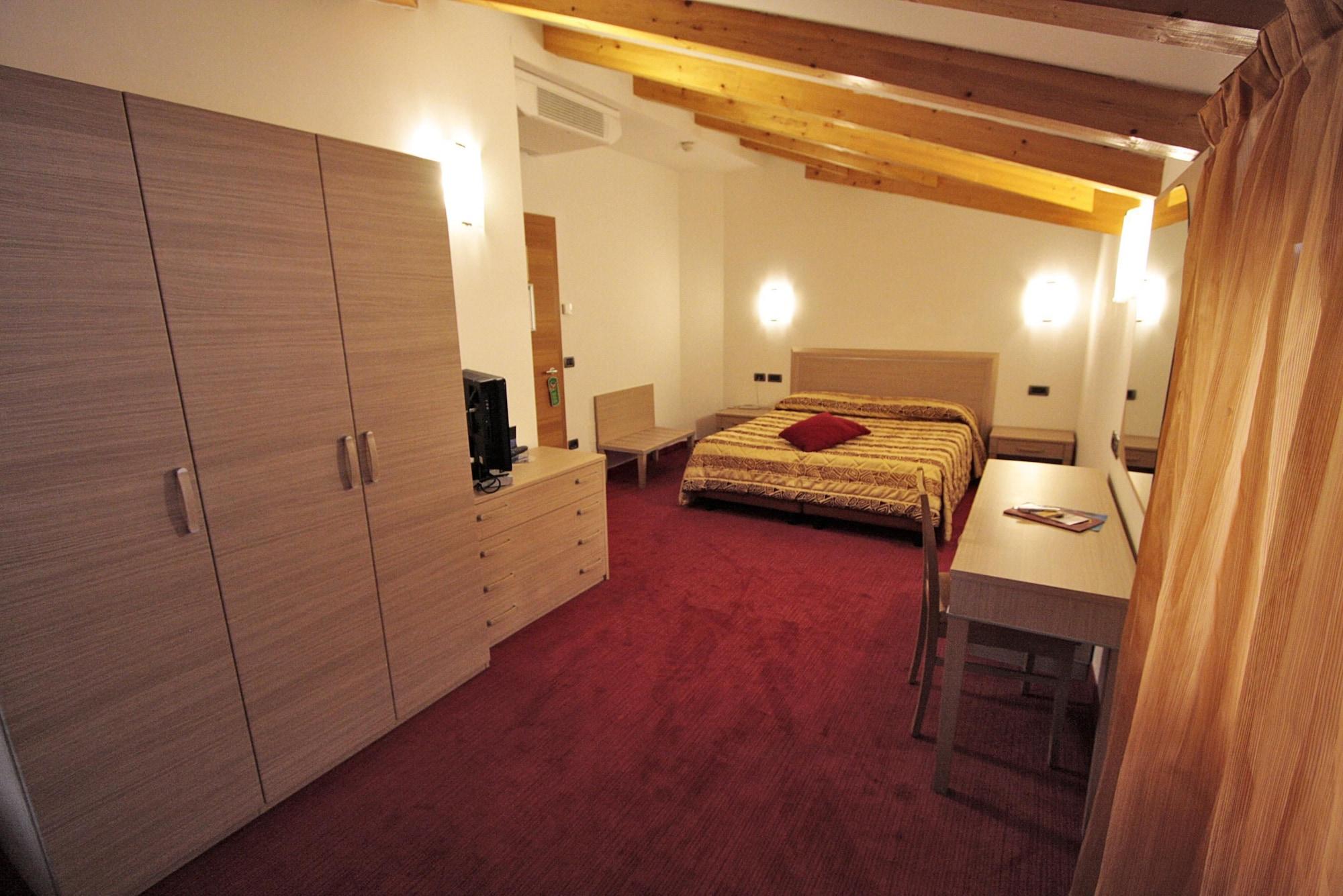 Nature Bio Hotel Elite Levico Terme Exterior photo