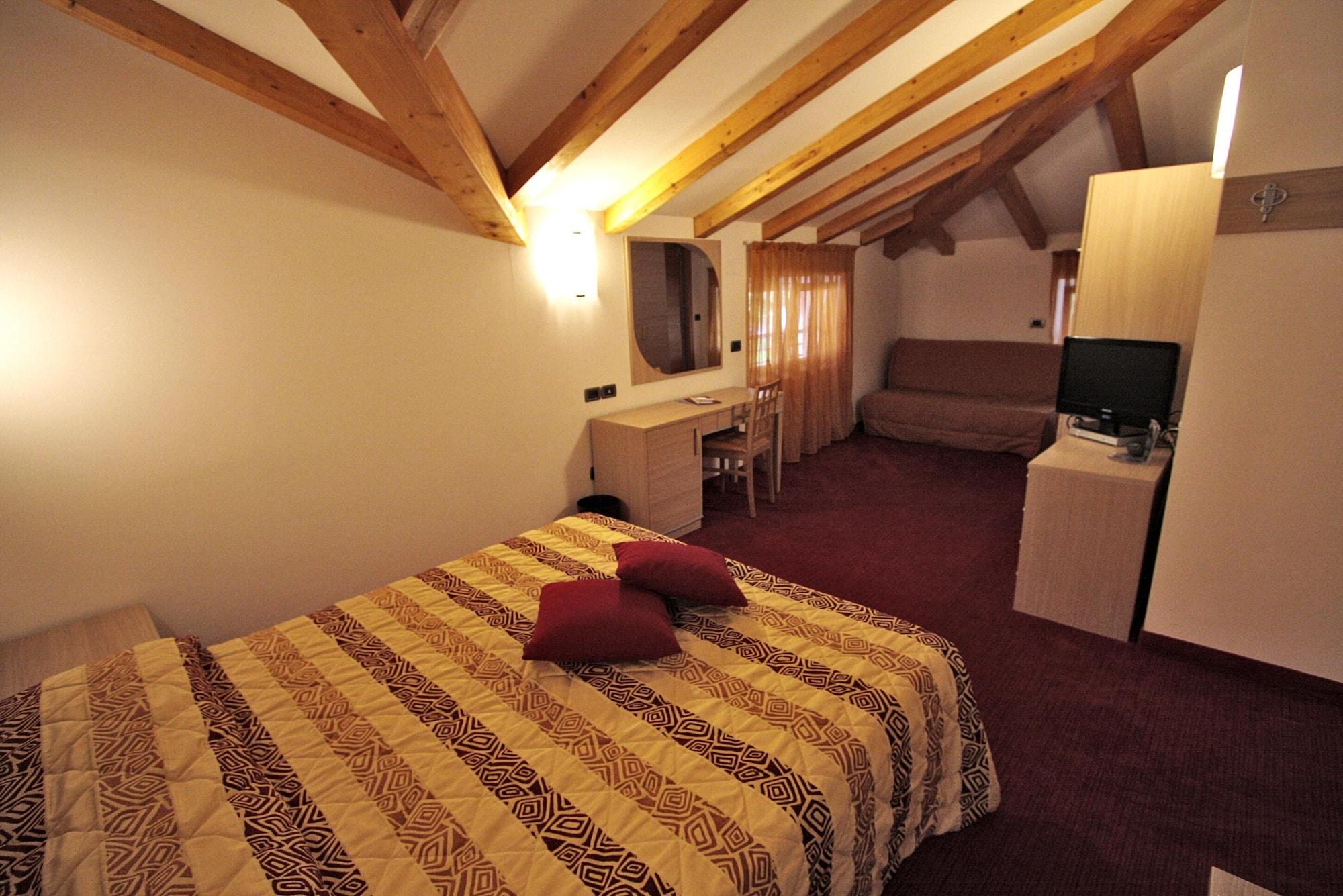 Nature Bio Hotel Elite Levico Terme Exterior photo