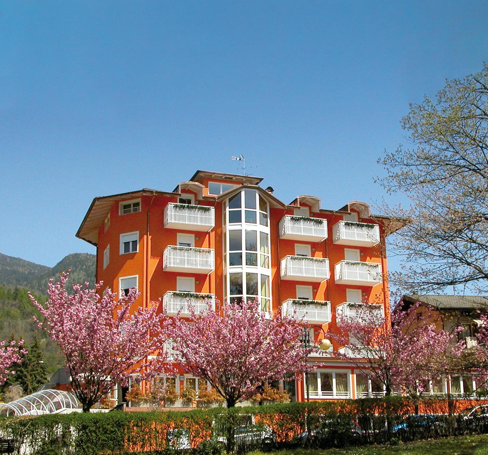 Nature Bio Hotel Elite Levico Terme Exterior photo