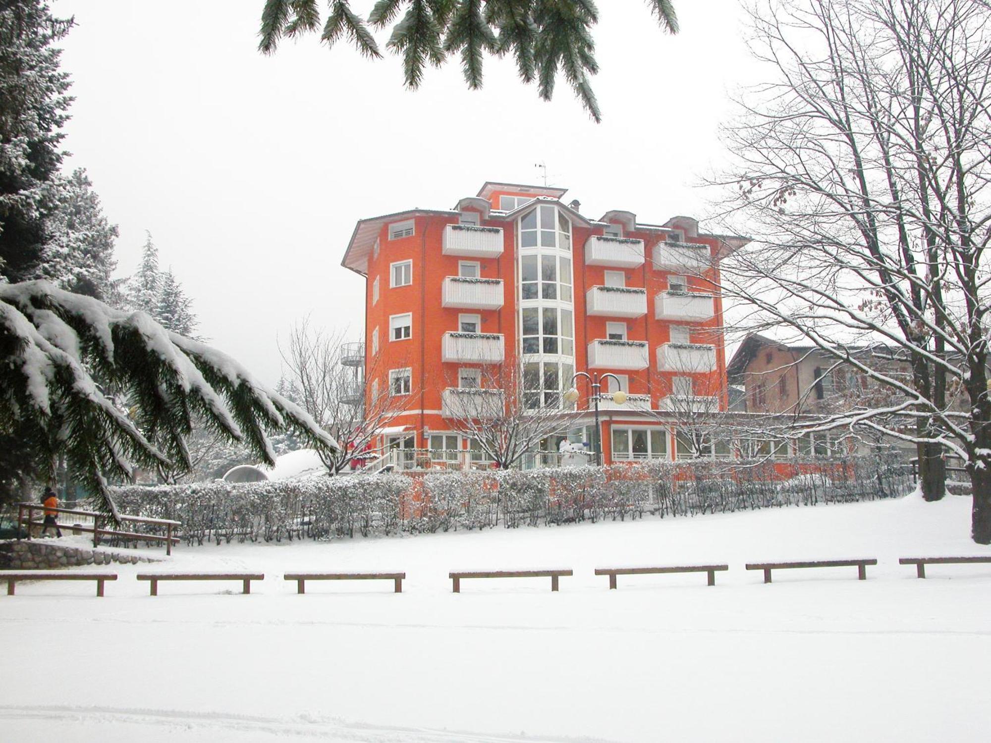 Nature Bio Hotel Elite Levico Terme Exterior photo